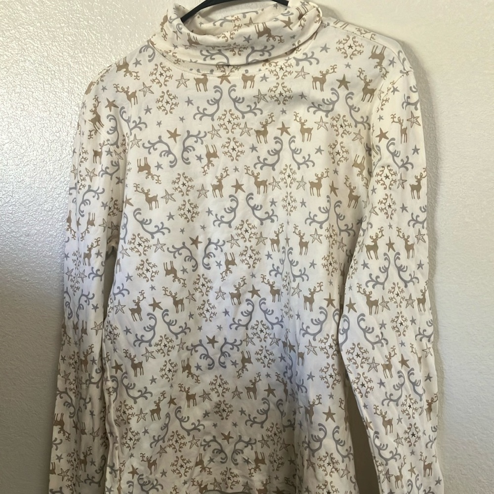 FINAL MARKDOWN Holiday editions turtleneck xl